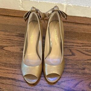 Enzo Angiolini Peep Toe Heels with Bow Detail Size 5